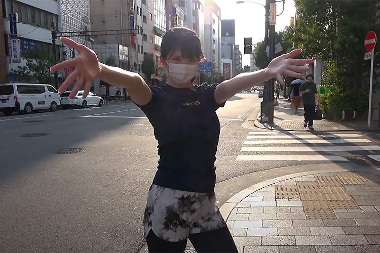 ノーブラで上野の街をランニングする露出大好き女性Youtuber【 るみちゃんねる-ぱわふるみ-】