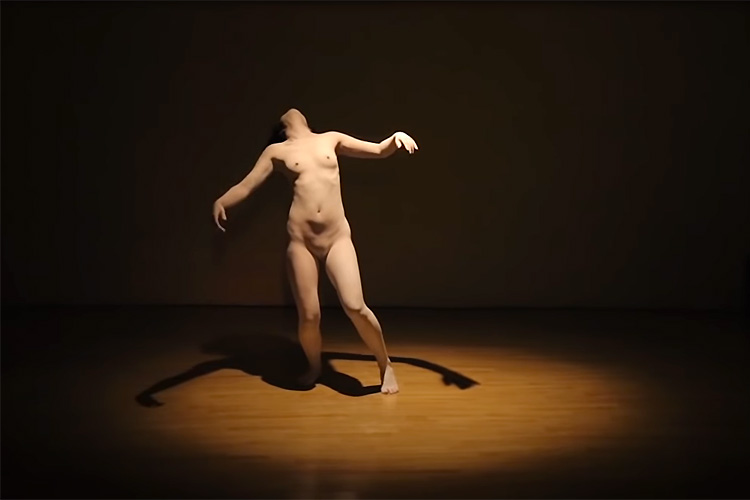 【全裸舞踏】白塗りパイパン女性が真っ裸でパフォーマンス【MIHEE LEE】