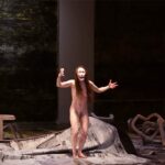 全裸でドレミの歌を歌う･･･パリ在住の舞踏家「ワタナベマキ」さんによるパフォーマンス動画