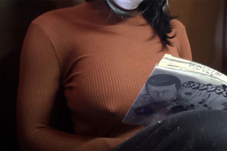Ｇカップの女の子がノーブラで乳首浮いた状態でネカフェで漫画を読むチャンネル【Gカップいんキャまんが】