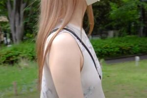 ＧカップYoutuberがノーブラで新宿中央公園をお散歩する動画括【最近までJKだった女子大生 りん】