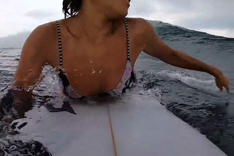 オッパイポロリ