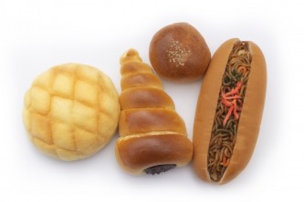 福岡のパン屋「ヤマザキパンが添加物まみれのパンで売名してて草」