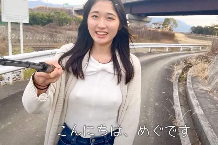 最近だと貴重なフィルター加工ほぼ無し女子によるノーブラ散歩動画【めぐ】