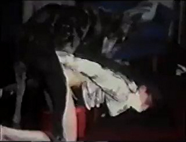 【閲覧注意】 30年前のAV（今だと100％逮捕）、ヤバすぎる