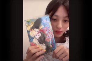 【TikTokLive】ノーブラＴシャツ姿で配信してたお姉さん、胸チラしまくる・・・・