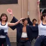 【ＹＯＳＡＫＯＩかぬま '13】白タンクトップ姿でワキ全開で踊る若い女の子達