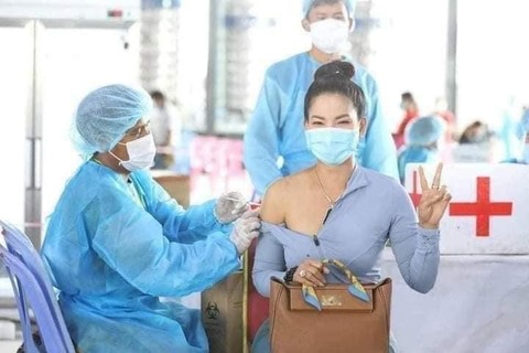 【画像】 タイのワクチン接種の様子、エチエチすぎると話題にｗｗｗｗｗｗｗｗｗｗｗｗｗｗｗｗｗｗｗｗｗｗｗｗｗｗｗｗ