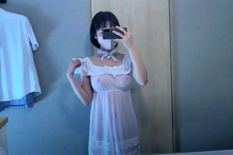 「この動画は衣服の機能を紹介する目的です(ｷﾘｯ)」と言う建前でおっぱいほぼモロ見えな動画を公開するYoutuber【喜友名みお mio kyuuna】1