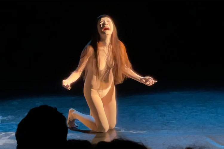 【41分】舞踏家 Kana Kittyさんがフランスでパフォーマンスを行った時の映像【Kana Kitty Butoh】