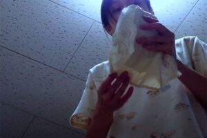 【若干ホラー風】生理２日目に使用した下着を紹介する人妻Youtuber【主婦ゆうちゃん】