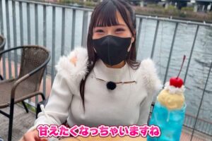 ノーブラで押上のカフェを堪能する新人Youtuber【ぴえん看護師しおちゃん🐳】