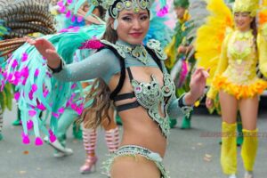 【ザキ祭り2025】今年の浅草サンバカーニバルで優勝したサウーヂによるサンバパフォーマンス！A