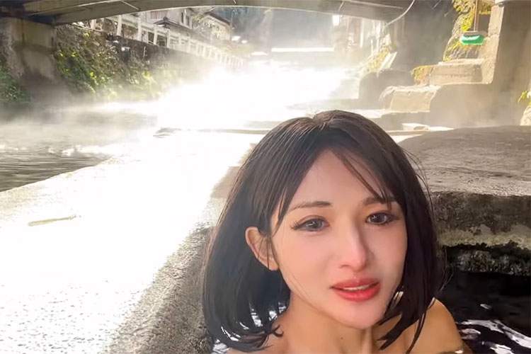 【朗報】新たな温泉女子Youtuberが「日本一恥ずかしい温泉」を訪れる【地上5センチのセラピスト】