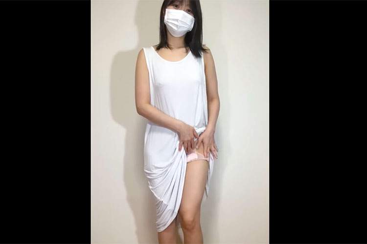 ノーパンノーブラでミニスカチアコスに着替えるYoututber【きょうはあんなの日】