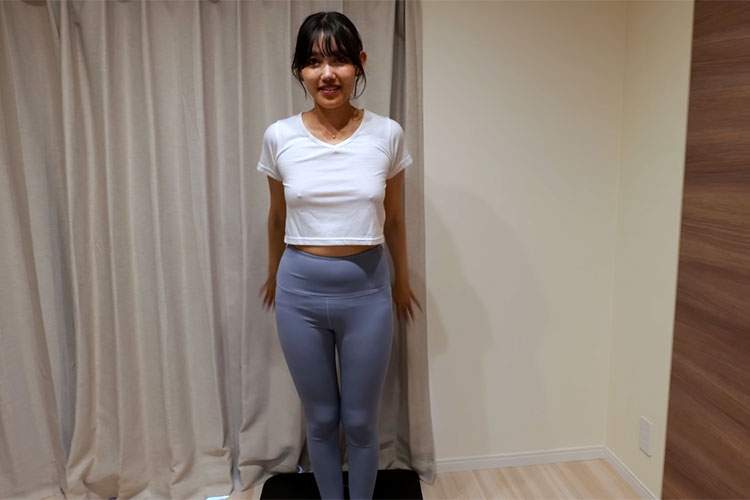 現役セクシー女優「岬さくら」さんがノーブラ白Tシャツ姿でラジオ体操を披露！