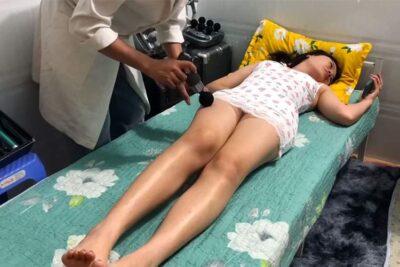 【本当？】プロフェッショナルらしい男性マッサージ師による女性への足マッサージ動画A