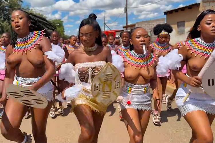 【計３時間半】南アフリカの伝統的な行事「Umhlonyane Ka Swazi」の様子