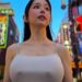 横浜中華街をチクビビンビンノーブラ白キャミ姿で散歩する人気Youtuber【社畜のダリちゅーる】1